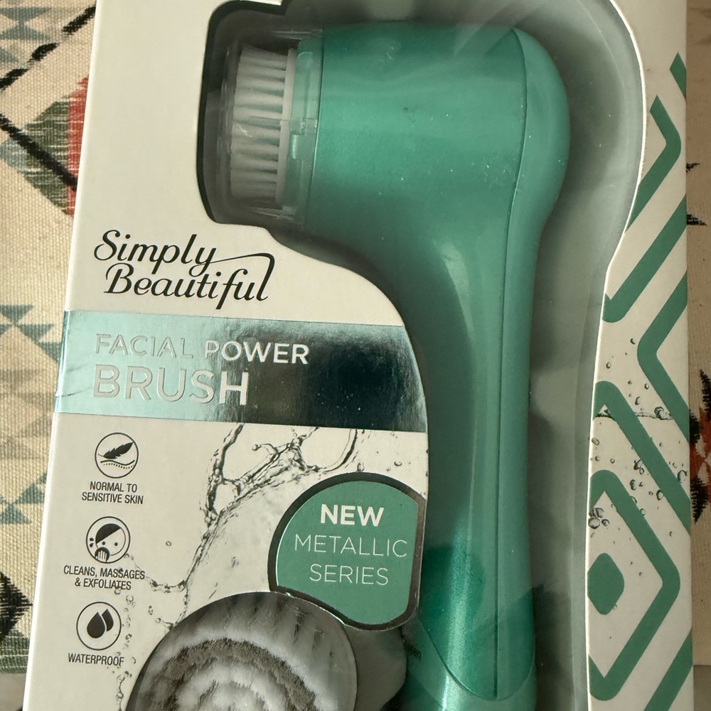 Simply Beautiful Facial Power Brush - Teal